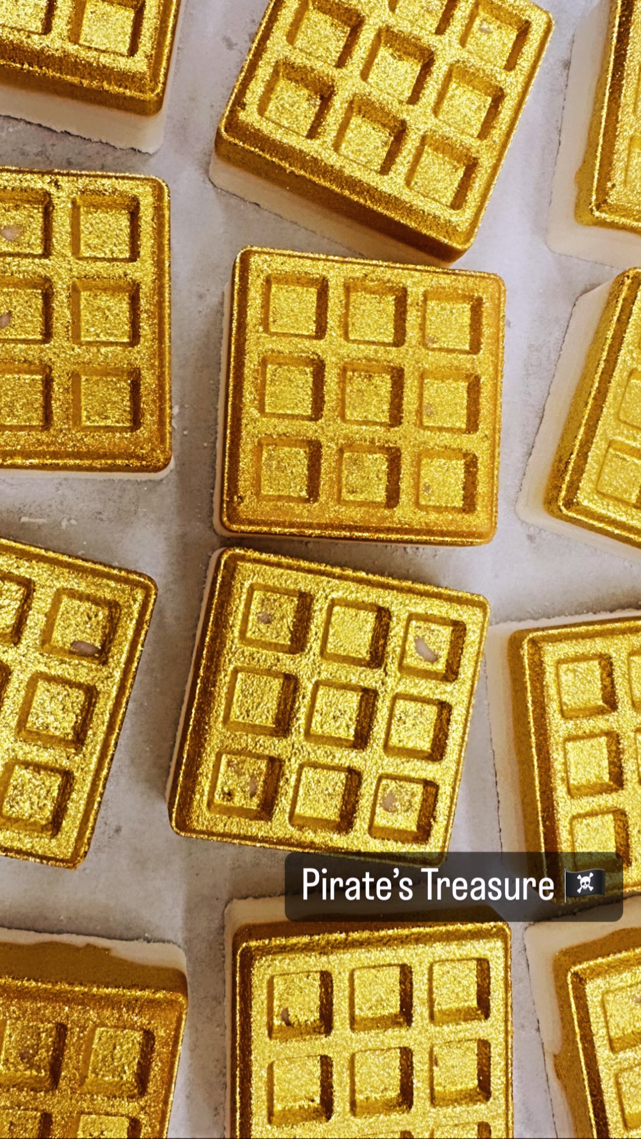 Pirate's Treasure Bath Bomb