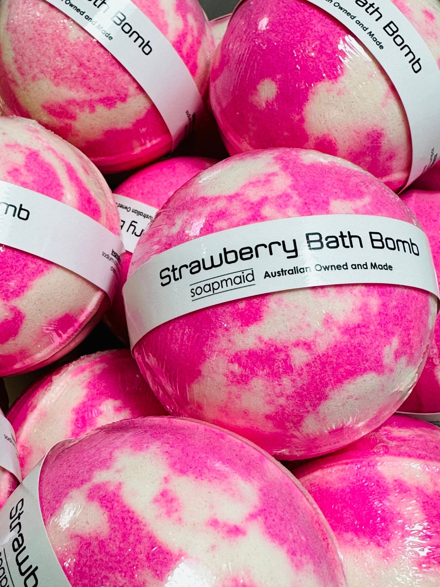 Strawberry Bath Bomb - Soapmaid